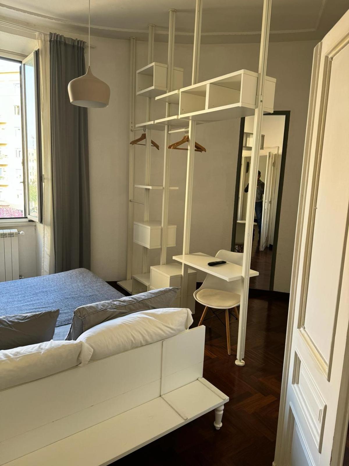 A Colorful Spot For La Dolce Apartamento *